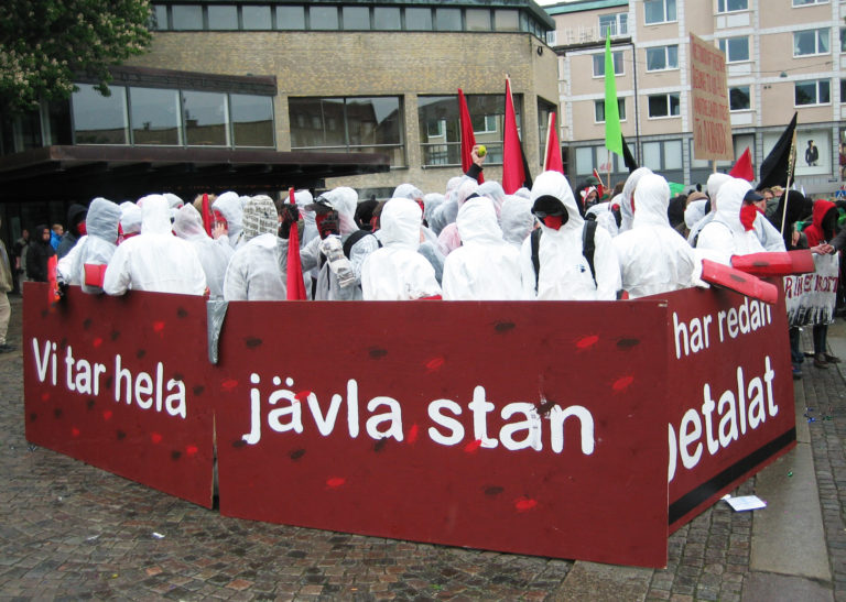 OCKUPATIONSRÖRELSEN BERÄTTAR(Lördag, 15:00)